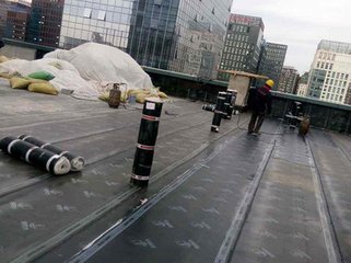 屋顶防水补漏8